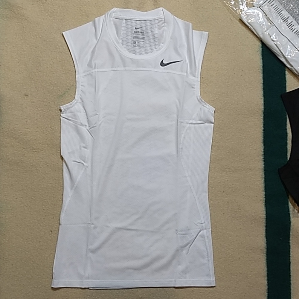 Nike tank dri-fit